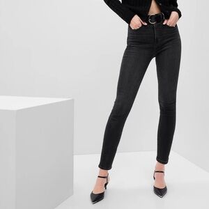 Gap True Skinny Black 28L